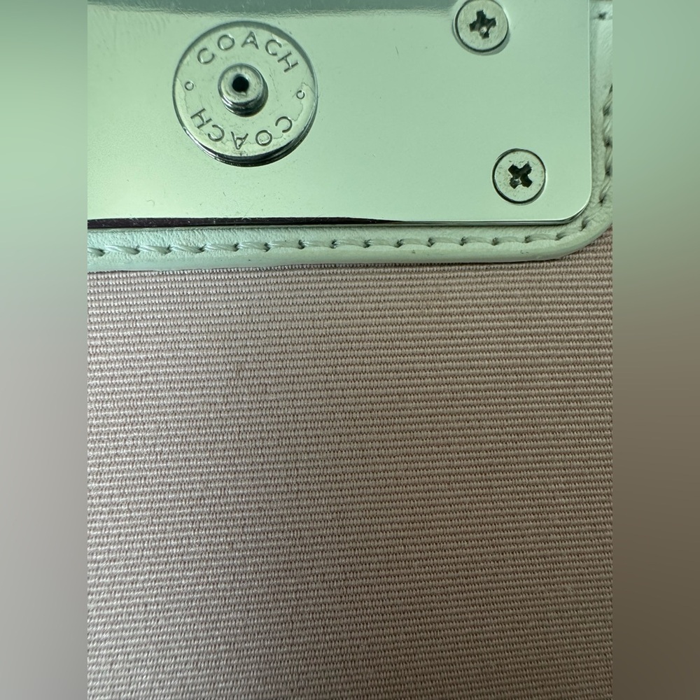 Coach Signature Kristin Flap Handbag Wristlet in Beige and Cream EUC - Picture 5 of 8